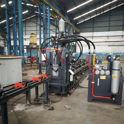 Anpassungsfähige 3-köpfige CNC-Winkel-Punchmaschine mit 1800 KN Schneidkraft