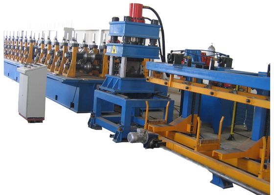 Straßenbahngarde Schienen Rollenformmaschine für Schienen und Schutzschutzanlage Produktionslinie