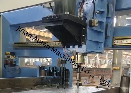 3 Sätze Werkzeugmagazin 3D CNC H-Strahlbohrmaschine und Schneidmaschine Φ10 Hydraulische Kennzeichnungseinheit Zeichengröße