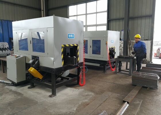 CNC-Winkel-Pulvermaschine zur Verarbeitung von Stahlwurzelfräsen
