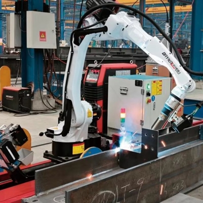 Hochpräzisionsschweißroboter für Stahlkonstruktion Turm Fußschweißen