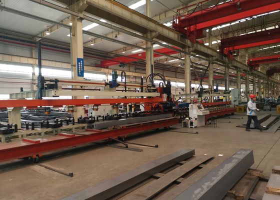 Schwerlastfahrzeug-Längsstrahl-Flachplatten-CNC-Punching-Produktionslinie