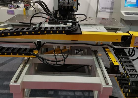 Hochpräzise automatische CNC-Blech-Stanz-, Bohr- und Markiermaschine für Metallplatten