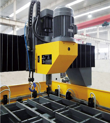 Maschine für das Bohren von Platten mit Servomotorzufuhr (CNC) 1500×8000 mm Maximalgröße des Werkstücks für verschiedene Plattengrößen und -stärken