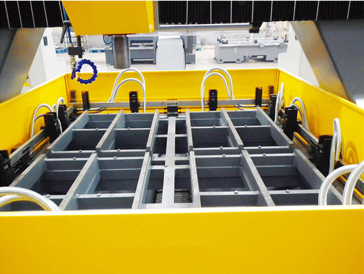 Maschine für das Bohren von Platten mit Servomotorzufuhr (CNC) 1500×8000 mm Maximalgröße des Werkstücks für verschiedene Plattengrößen und -stärken
