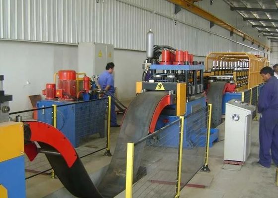 Straßenbahngarde Schienen Rollenformmaschine für Schienen und Schutzschutzanlage Produktionslinie