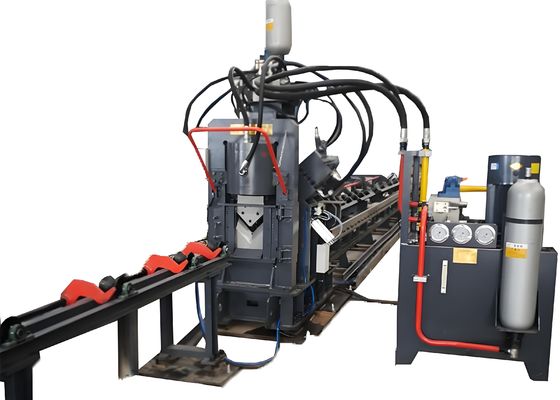 Hochgeschwindigkeits-automatische CNC-Hydraulische Stanzmarkierung Schneidmaschine 3 CNC-Achsen Winkelbohrung Stahlverbindungsplatte für die Kommunikation