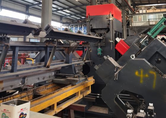 CNC-Winkellinienmaschine JNC2532 und JNC2532G für ganzheitliche CNC-Bewegung und präzises Bohren von Löchern in der Winkelstahl-Turmindustrie