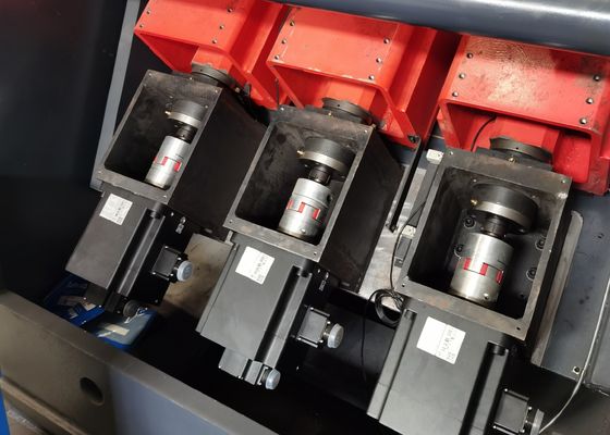 Schrittlose CNC-Winkellinie Ganzheitliche CNC-Bewegung und präzise Bohrungen in der Stahlturmindustrie