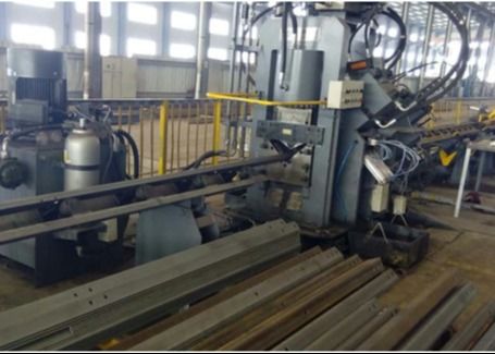 Φ26×12 Max. Stanzwerk CNC Winkel Metall Stanzwerk Markierung und Scheren Linie 3 CNC Achsen