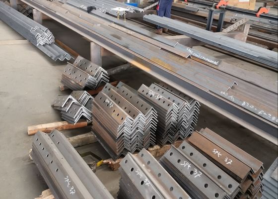 Einreihiger Schneidmodus CNC-Bohr- und Schneidmaschinenlinie 80 m/min Vorschubgeschwindigkeit des Winkels