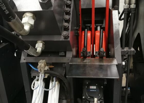 Vollautomatische CNC-Winkelpunktierung, Markierung und Scheren für die Fertigung