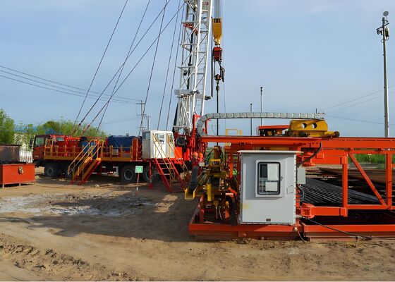 Betrieb in Öl-Gas-Wasserfeldern Intelligente Brunneninterventionsmaschine mit Downhole Pump