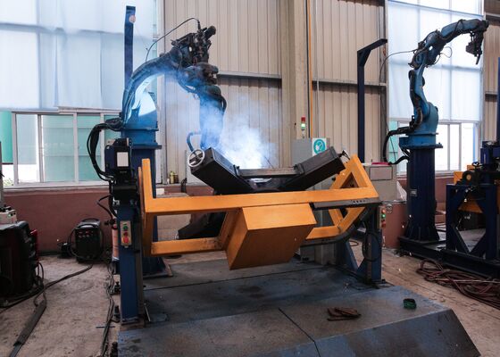 1500Kg Worktable Load Capacity Tower Foot Welding Robot 1.2mm Welding Wire Diameter