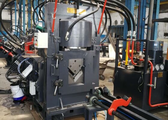 Modell JNC2020 Cnc-Winkel-Punching-Scheren Produktionslinie 32x7x3m Gesamtgröße