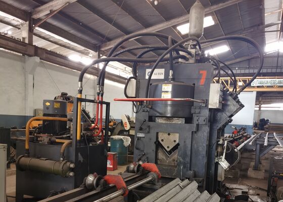 Vollautomatische CNC-Winkelpunktierung, Markierung und Scheren für die Fertigung