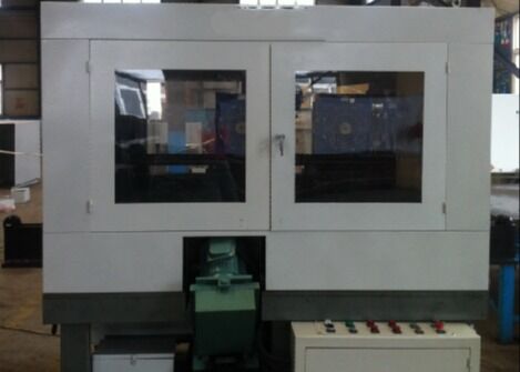 CNC-Winkel-Pulvermaschine zur Verarbeitung von Stahlwurzelfräsen