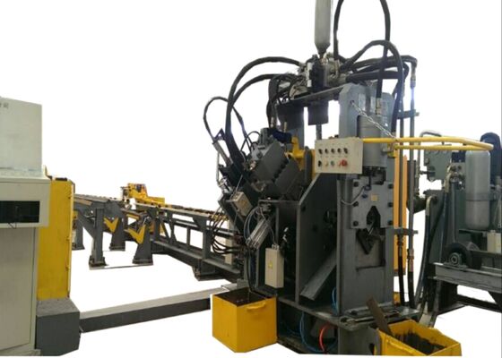 3 Stanzungen pro Seite CNC Winkelstahl Metallstanz- und Schneidanlage Modell JNC1616