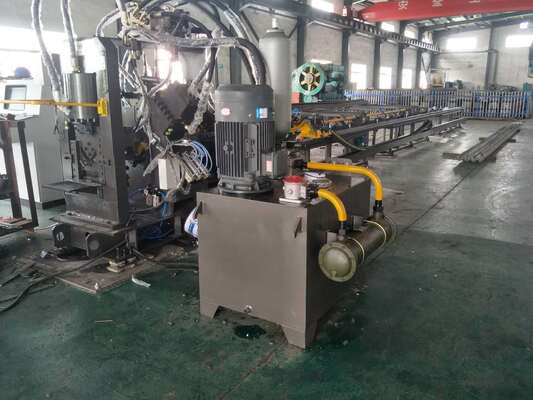 3-in-1 CNC-Stahl-Punching-Verarbeitung für Winkelstahl Flachbalken Kanal Stahl 3 Stöße pro Seite