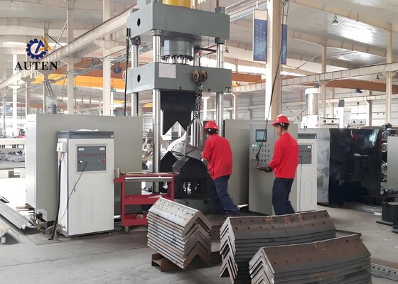 Intelligente CNC-Heizbiegemaschine für Winkel und Platte mit Heißbiegen