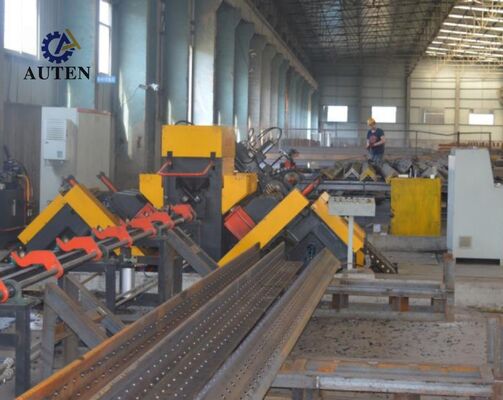 Mit kundenspezifischer Konstruktion CNC-Winkelstahlbohr- und Markiermaschine 34×8×3m Gesamtmaß